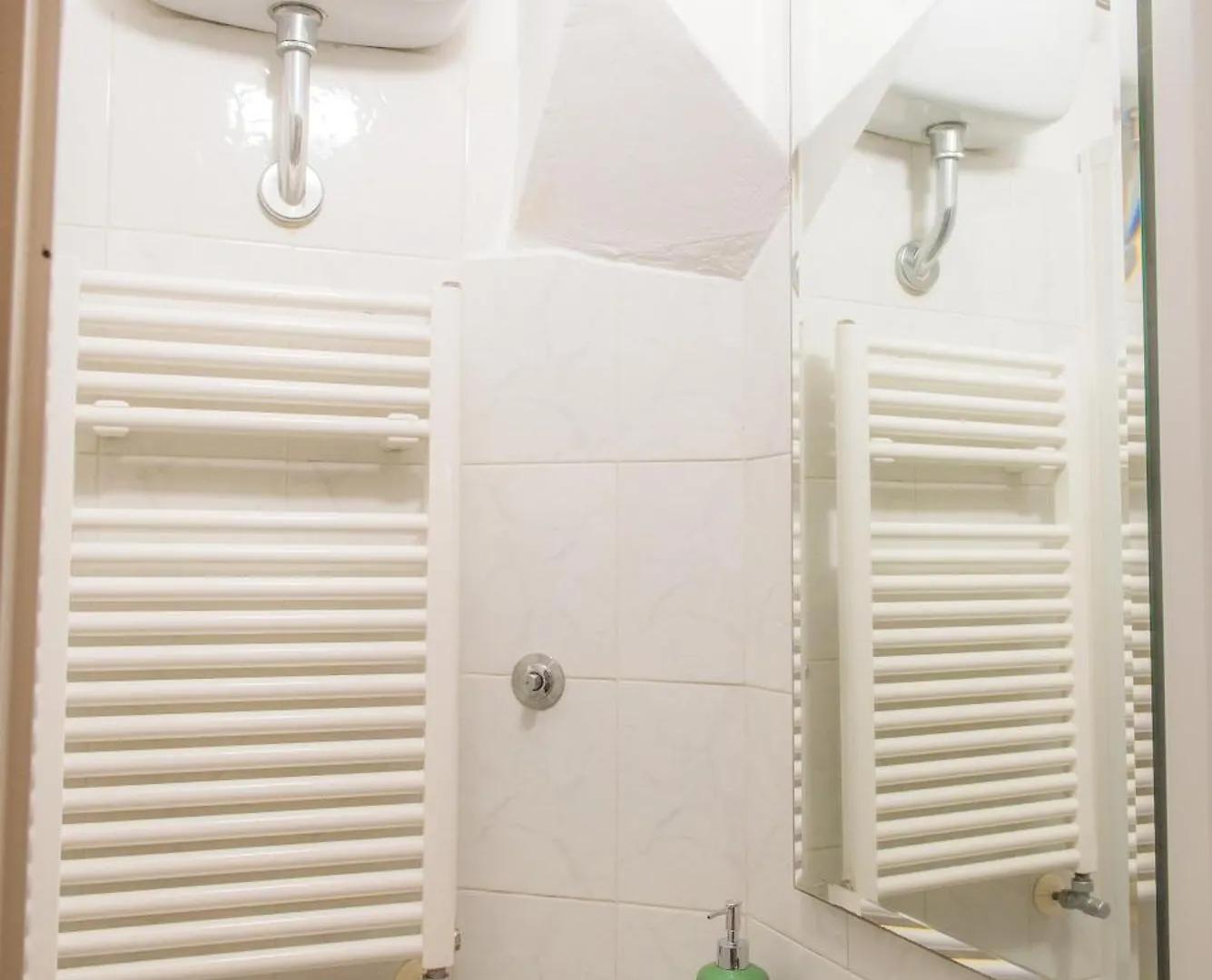 Apartament Free Parking - Centro Citta Via Caffaro Genua 0*,